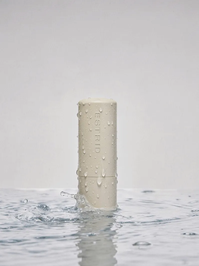 estrid-deodorant-the-refillable-antiperspirant-deo-first-base-48h image 1
