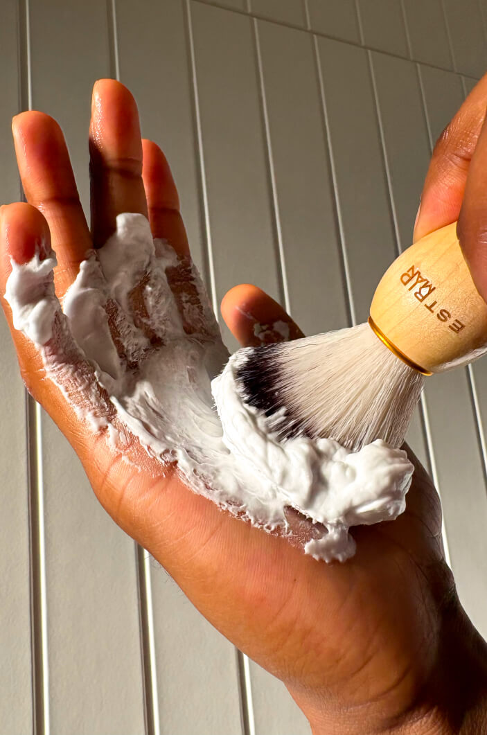 estrid-ultimate-shave-gel-gesicht-rasiergel-feuchtigkeitsspendend image 3